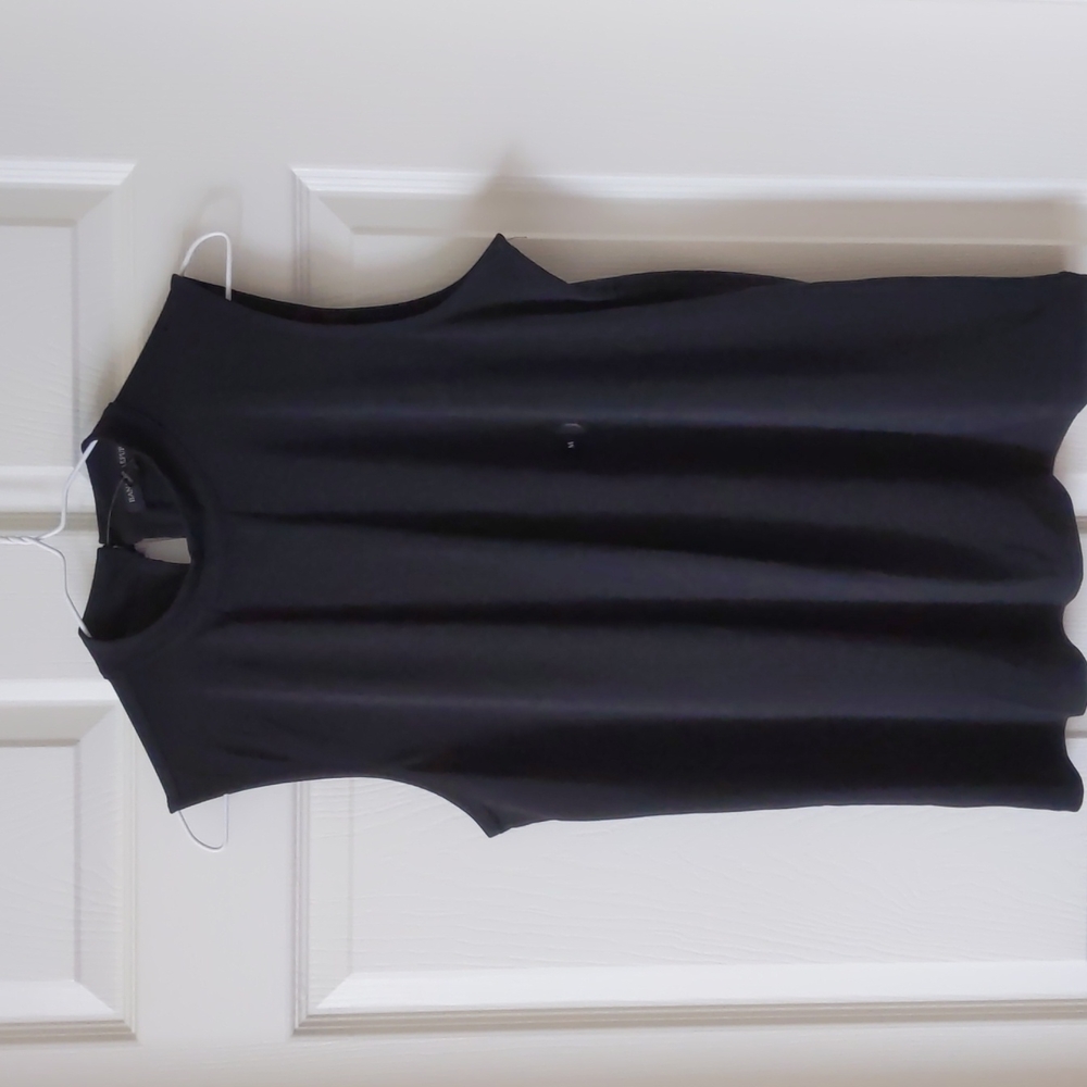Sleeveless top